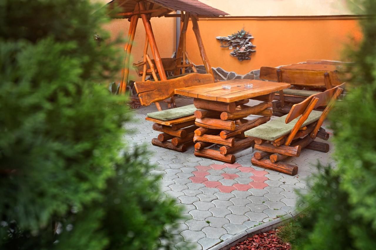 Отель Hotel Bliss Сибиу-22
